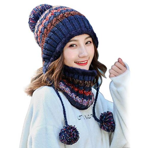 Women\'s Fleece-Lined Beanie Scarf Set with Pompoms & Ear Flaps main image 4